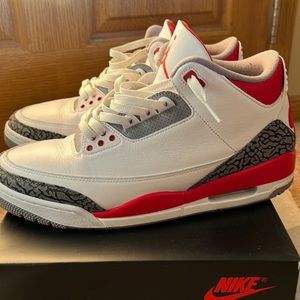 Jordan 3 fire red 2022
